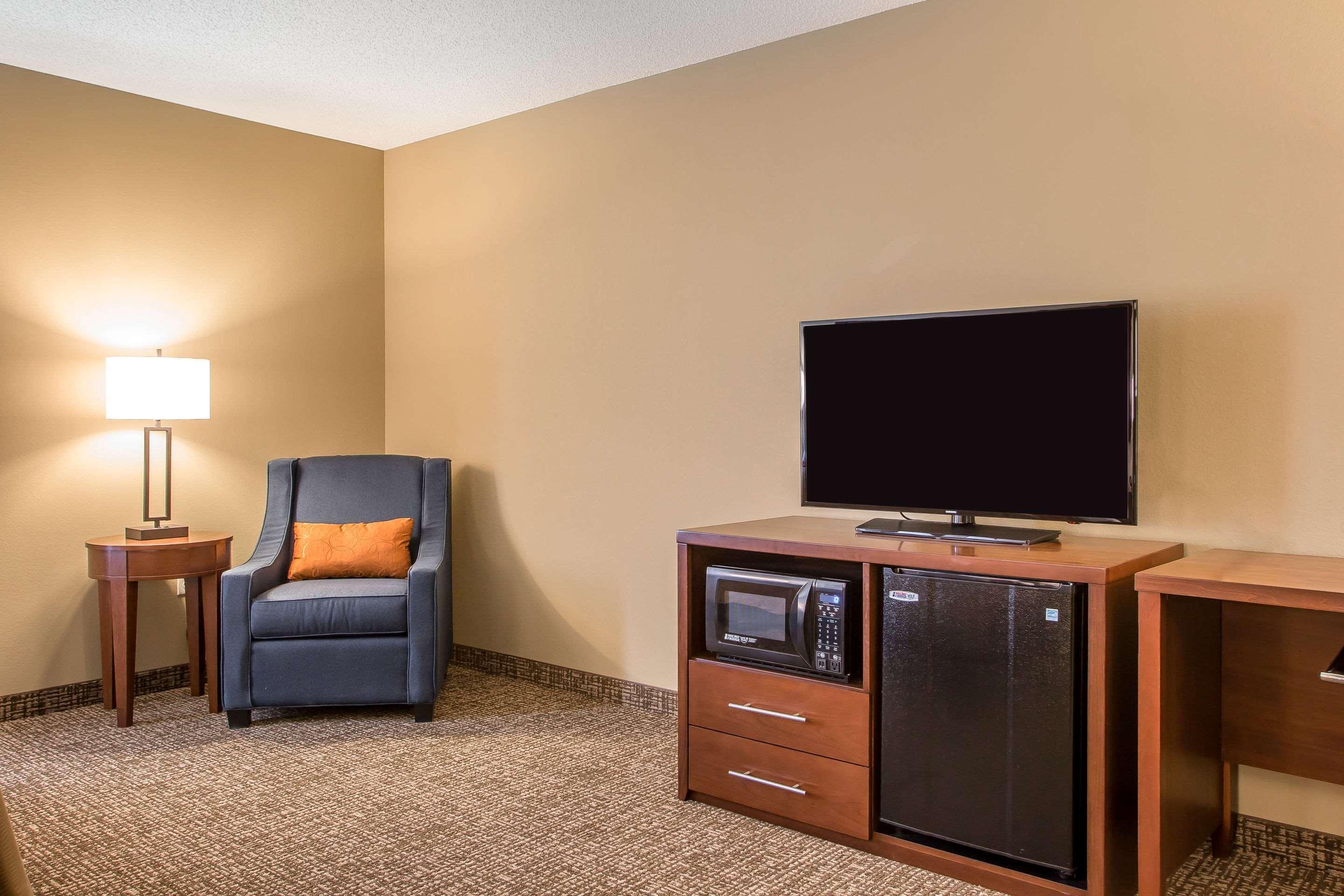 Comfort Inn Pa Turnpike - I-81 Carlisle Bagian luar foto