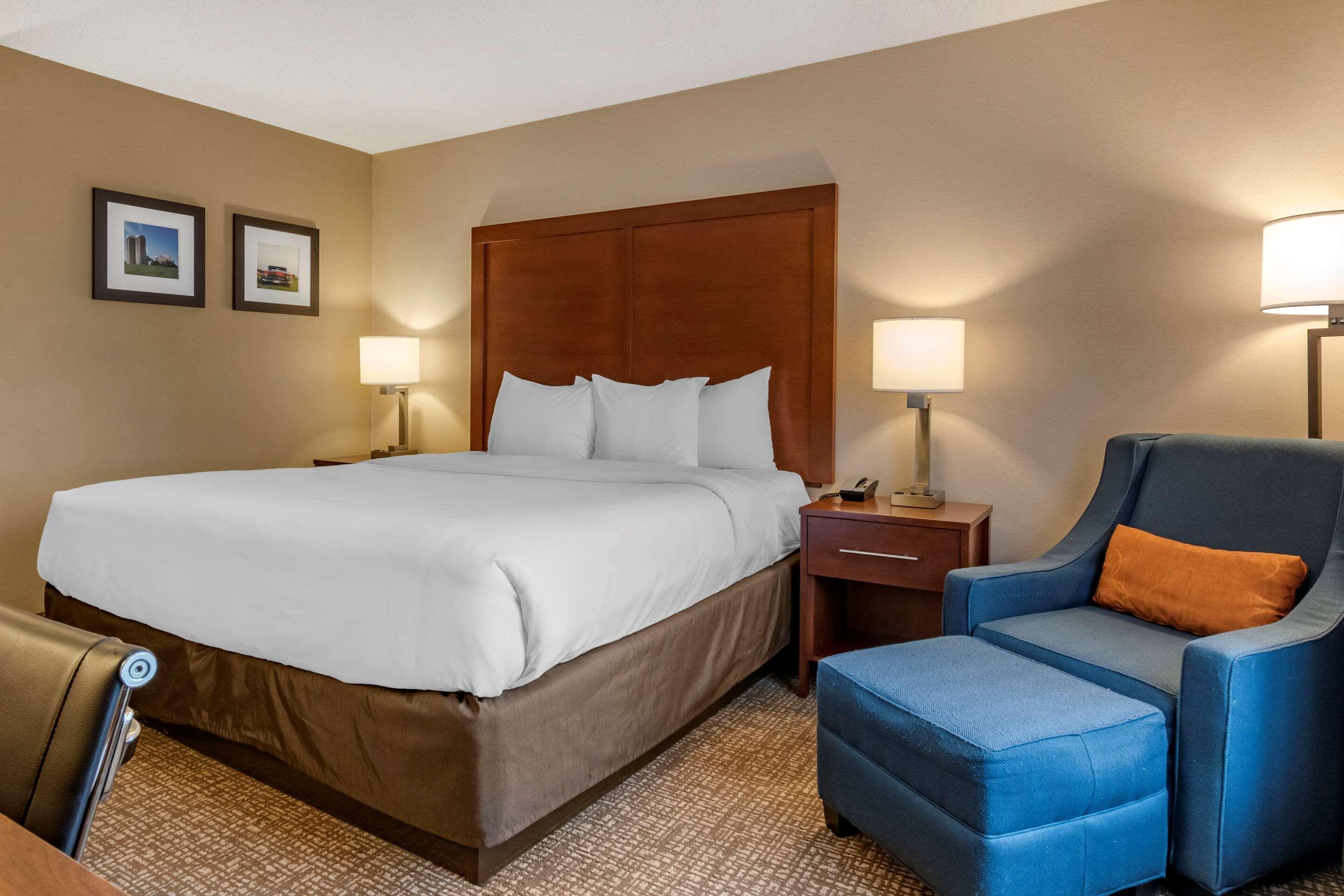 Comfort Inn Pa Turnpike - I-81 Carlisle Bagian luar foto