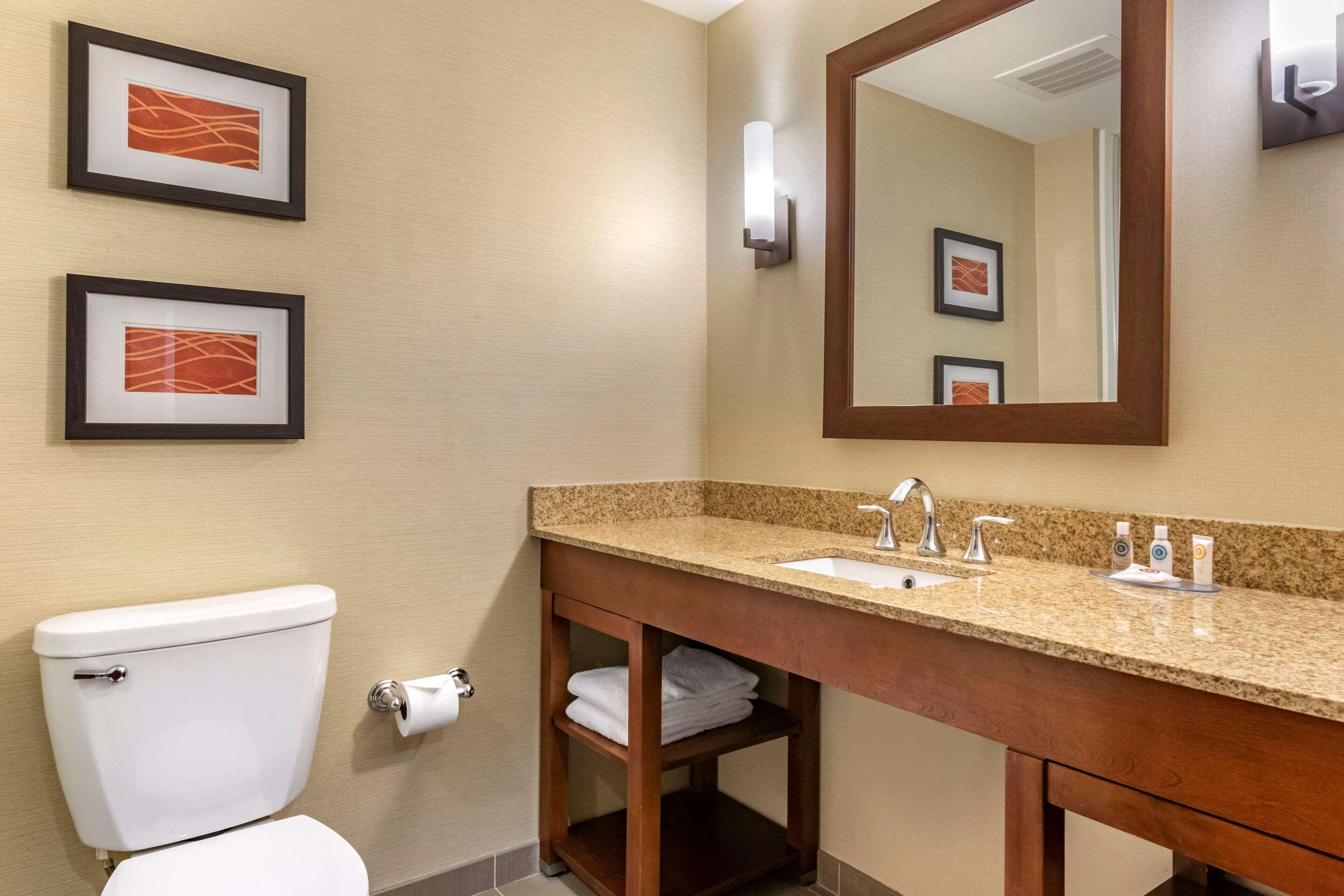 Comfort Inn Pa Turnpike - I-81 Carlisle Bagian luar foto