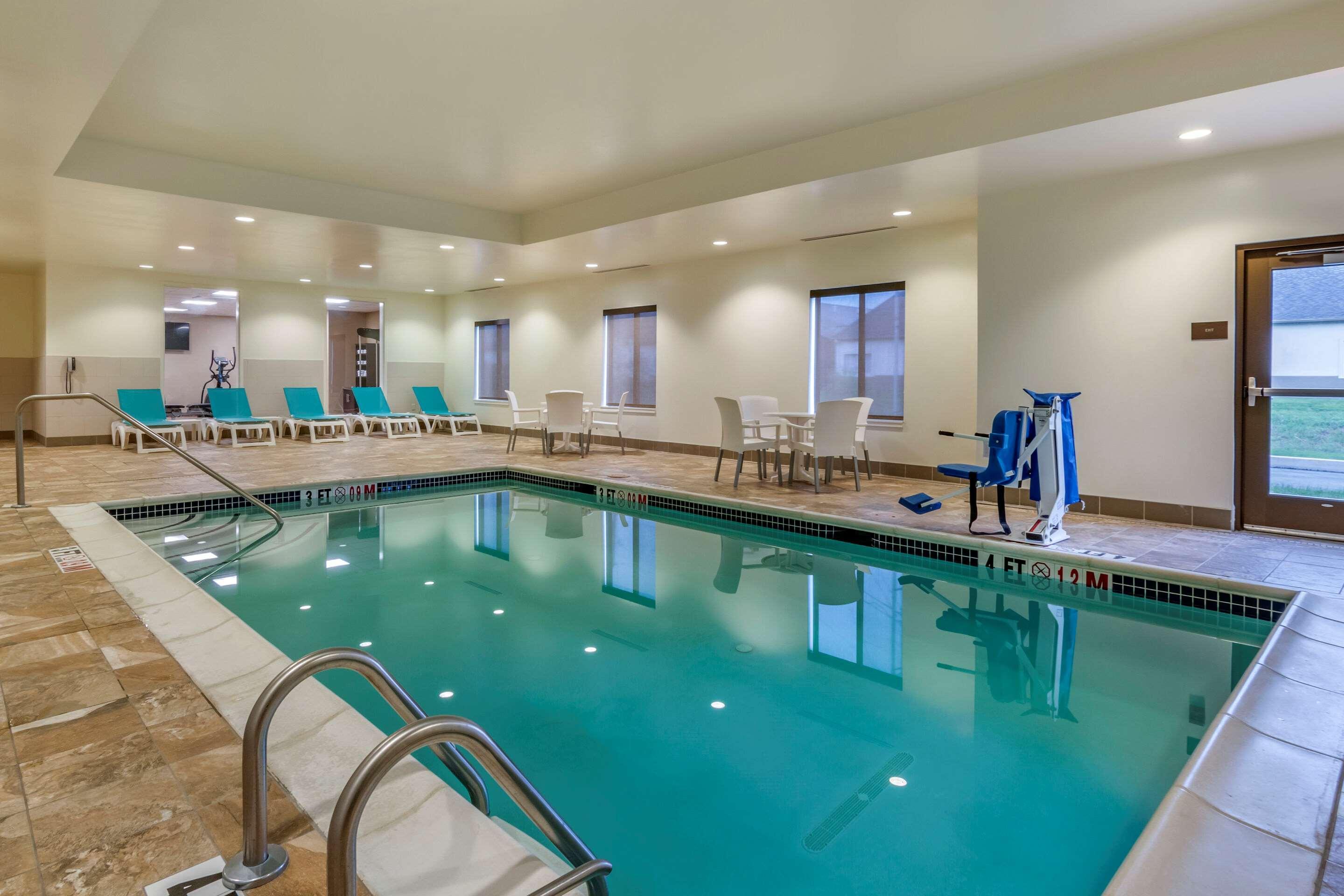 Comfort Inn Pa Turnpike - I-81 Carlisle Bagian luar foto