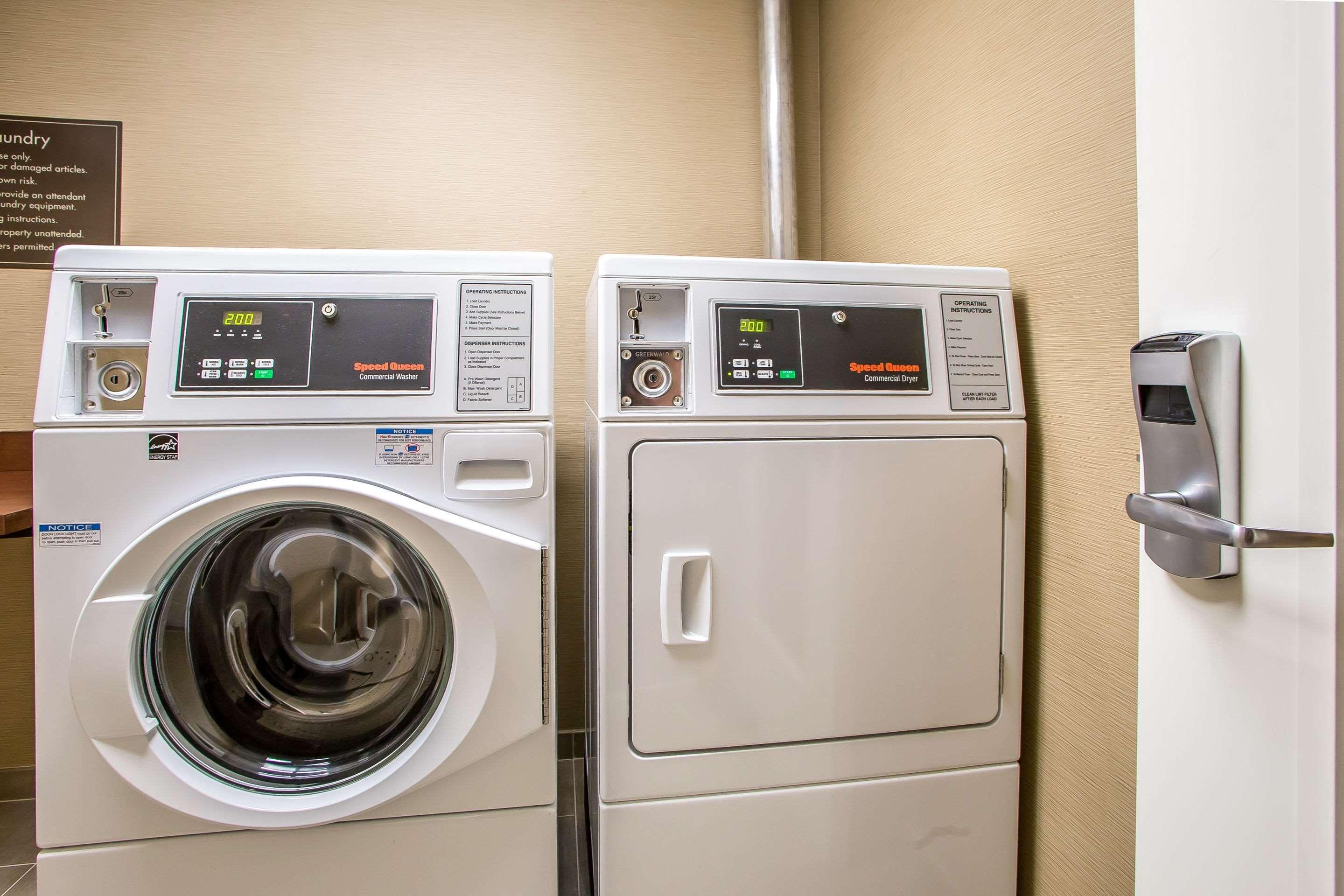 Comfort Inn Pa Turnpike - I-81 Carlisle Bagian luar foto