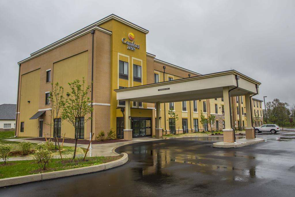 Comfort Inn Pa Turnpike - I-81 Carlisle Bagian luar foto